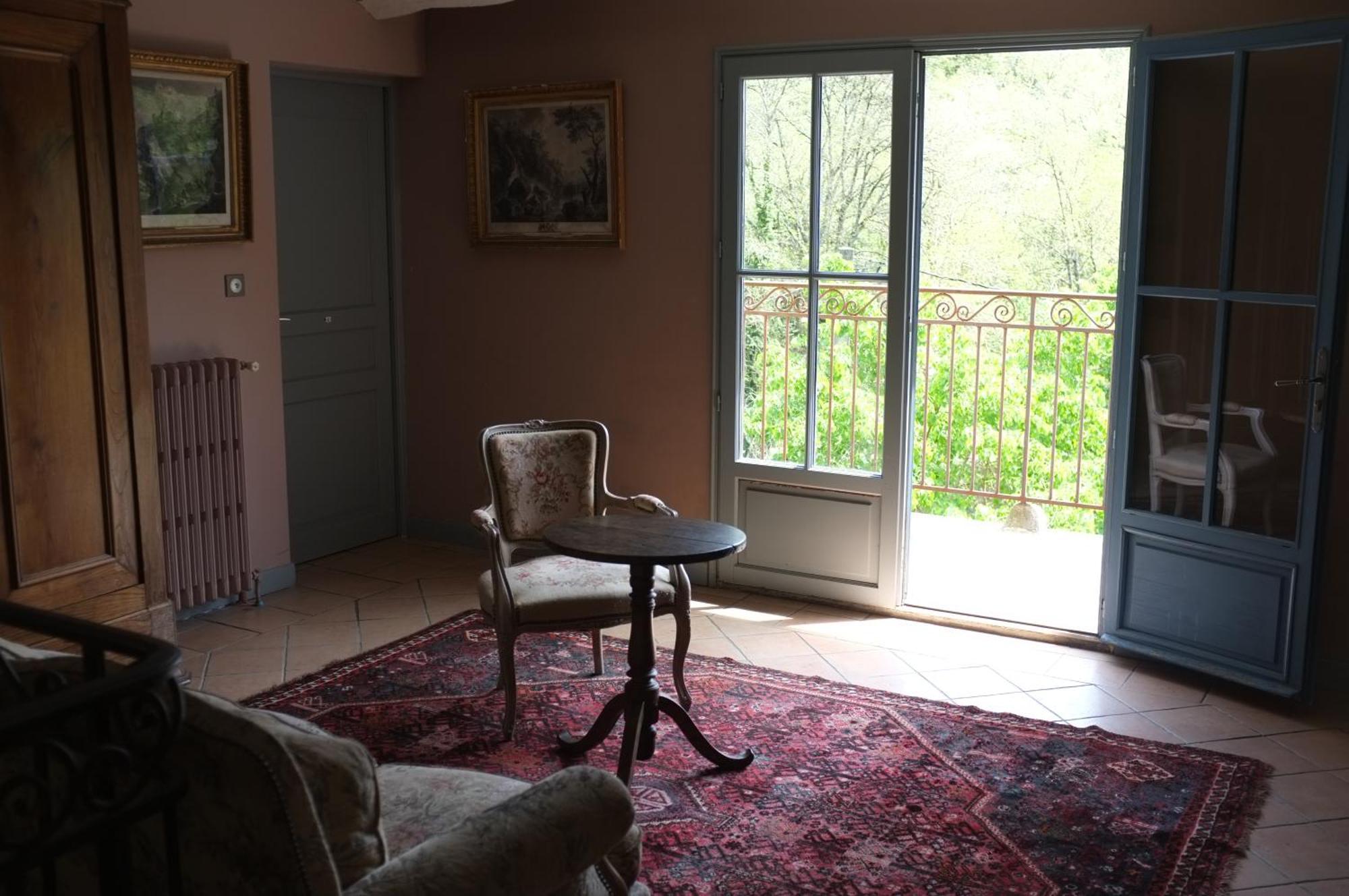 Nabat Le Haut, Chambre Et Table D'Hotes Courniou Экстерьер фото